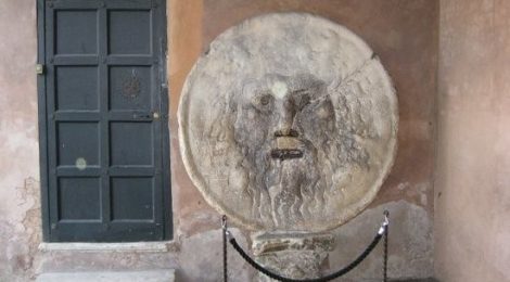 La Bocca della Verità: il celebre mascherone di Roma - Corrispondenti dall’Italia
